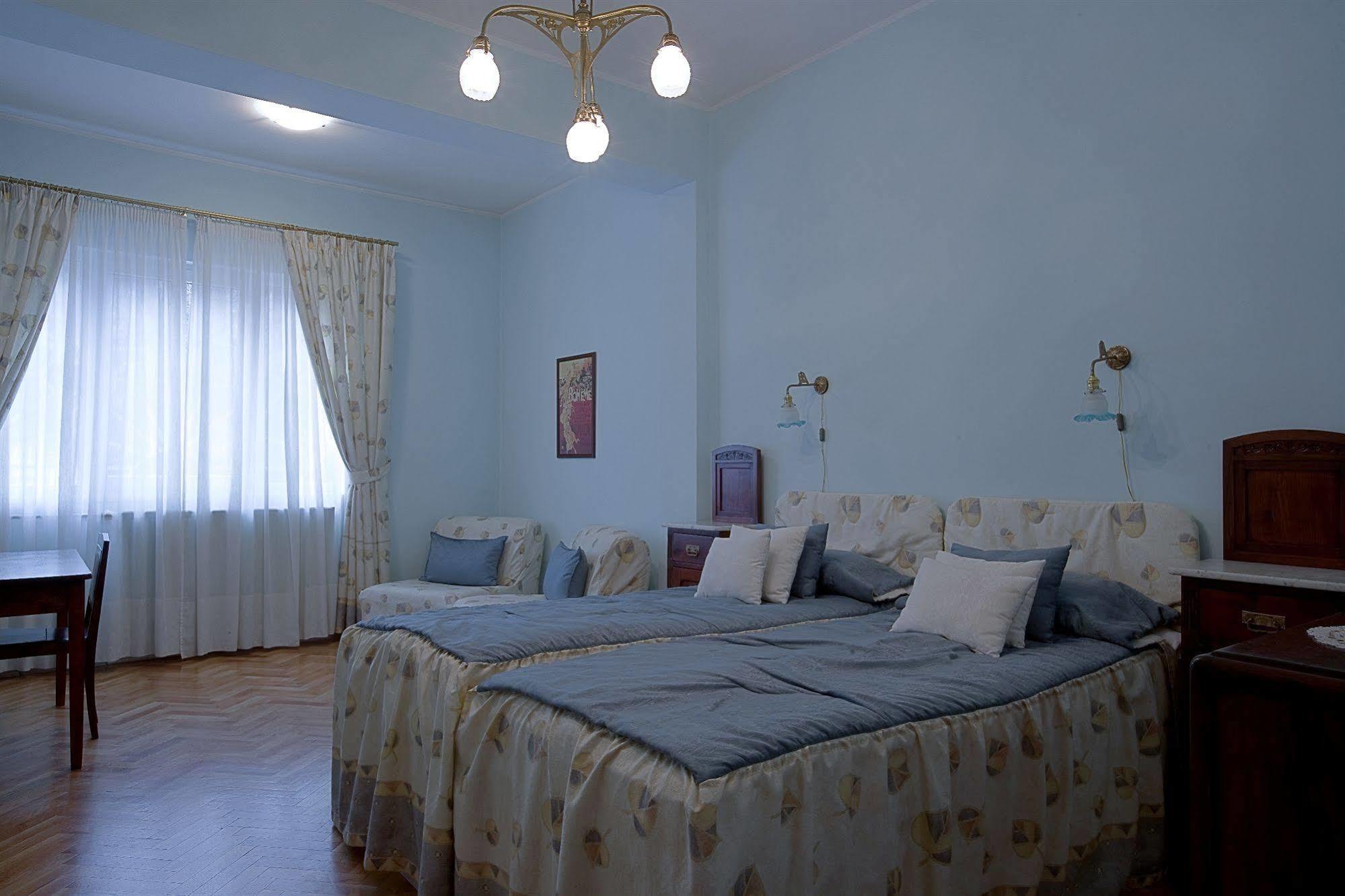 Casa Ferrari Bed & Breakfast София Экстерьер фото