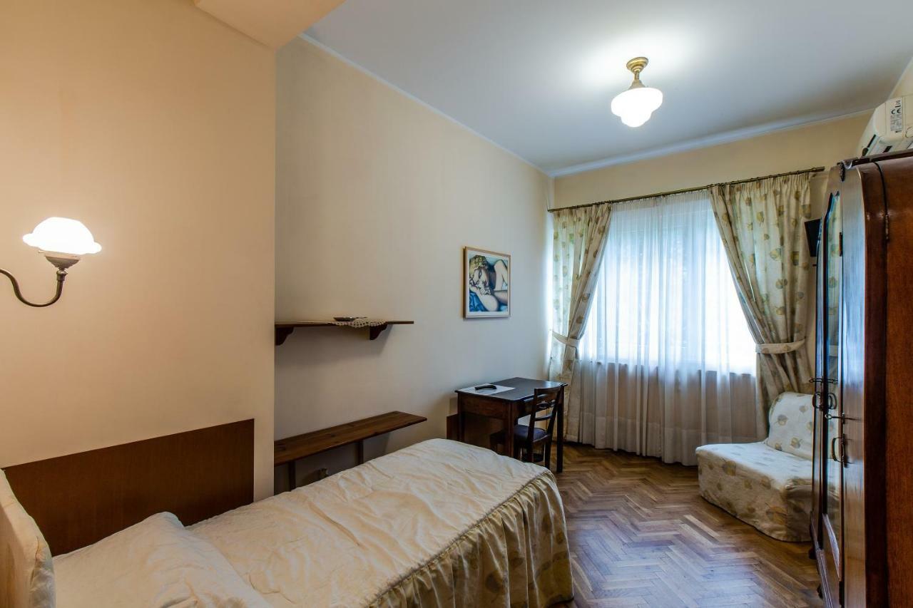 Casa Ferrari Bed & Breakfast София Экстерьер фото